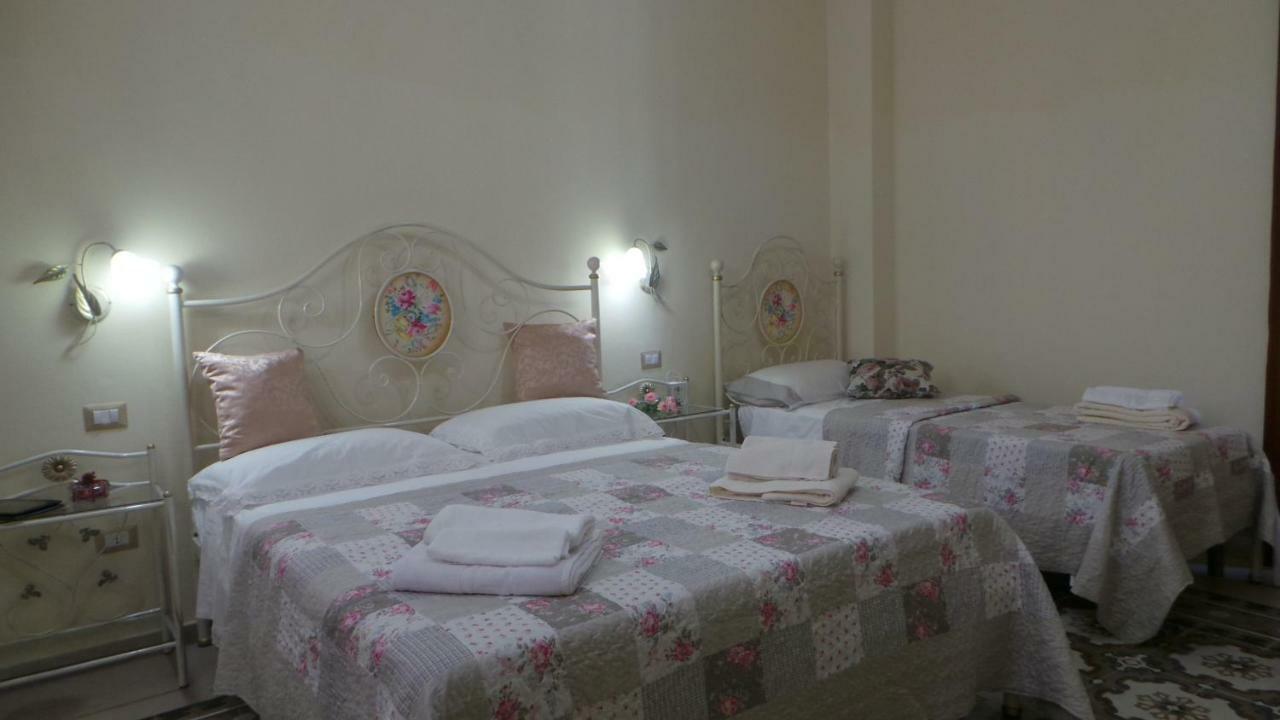 クアルトゥ・サンテーレナ Oasi Ottocento Bed & Breakfast エクステリア 写真