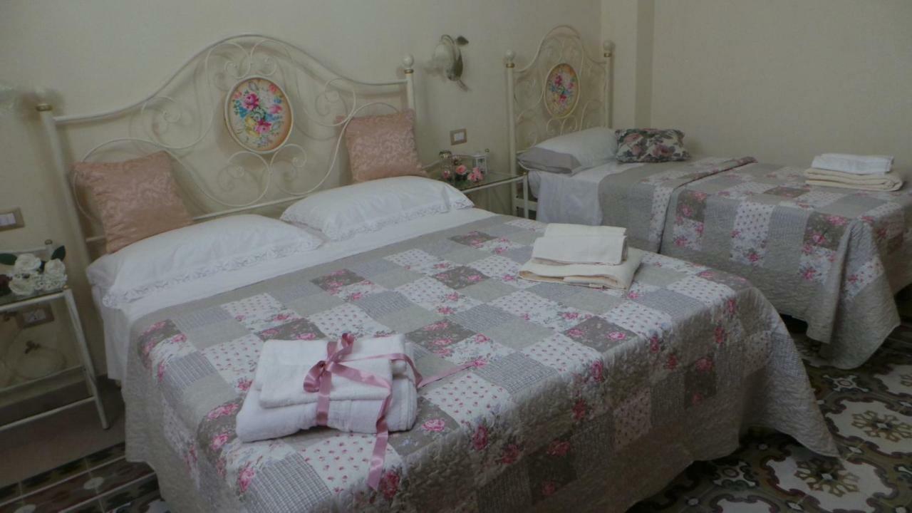 クアルトゥ・サンテーレナ Oasi Ottocento Bed & Breakfast エクステリア 写真