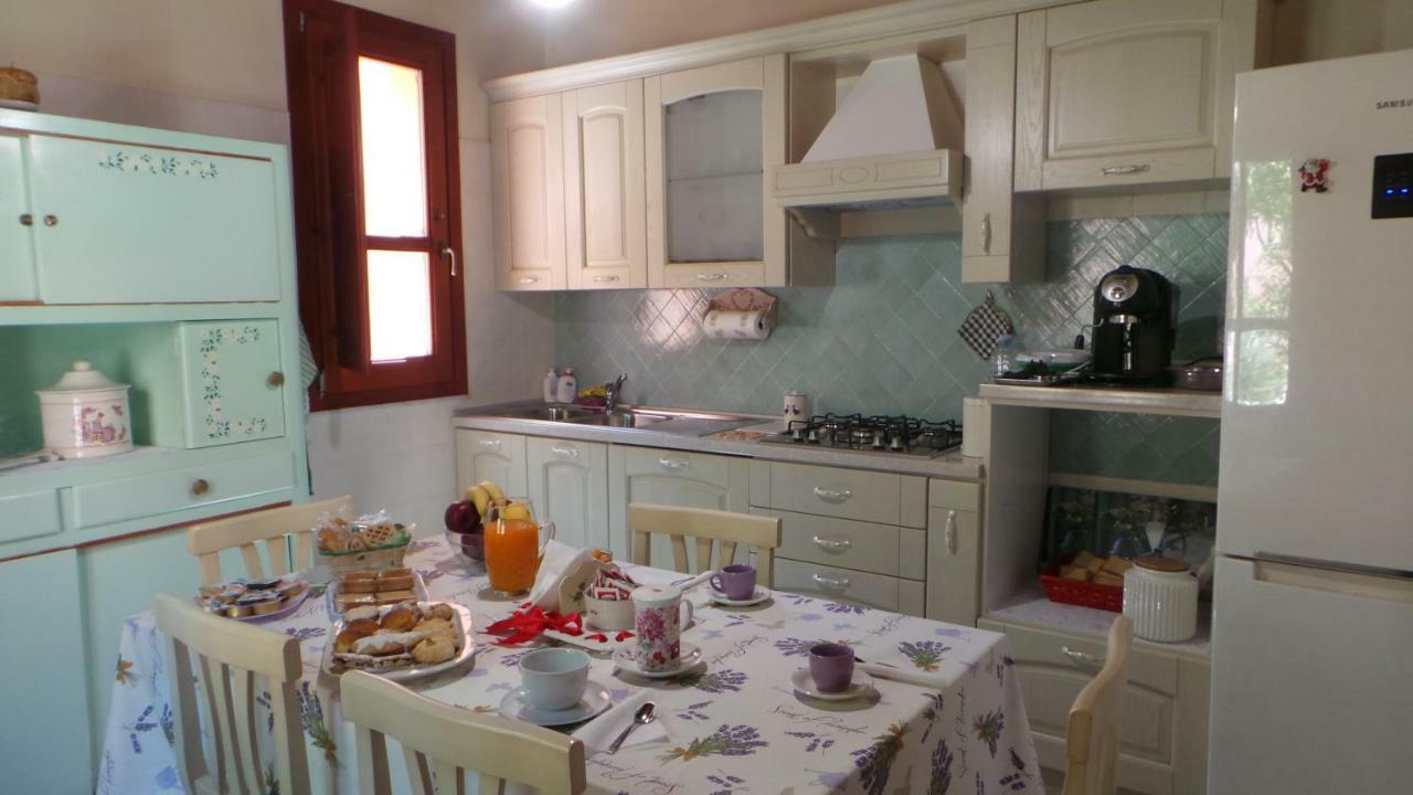 クアルトゥ・サンテーレナ Oasi Ottocento Bed & Breakfast エクステリア 写真