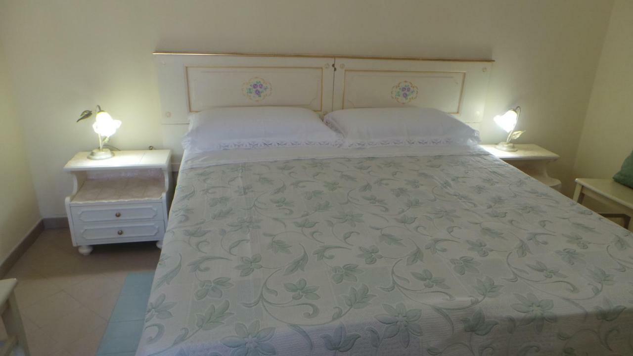 クアルトゥ・サンテーレナ Oasi Ottocento Bed & Breakfast エクステリア 写真